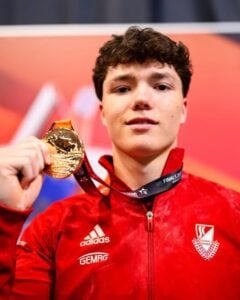Radomyr Stelmakh aus Cottbus turnt sich zum Deutschen Meister