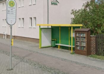Öffentlicher Bücherschrank als Beispiel für einen Vorschlag aus dem Spremberger Bürgerhaushalt