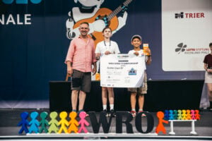 Cottbus: Mit eigenem Roboter nach Zagreb. Schüler schaffen Europafinale