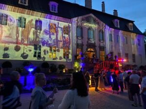 Blechen-Party verwandelt Branitzer Schlossterrasse in Open-Air-Bühne