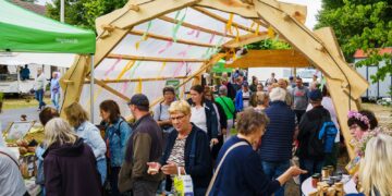 Brotmarkt Zeischa: Besucherandrang rund um die Mondsichel beim Naturparkfest