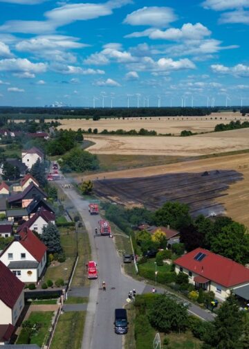 Luftaufnahme des Feldbrands in Spree-Neiße