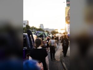 Nachttanzdemo zieht mit Bass statt Hass am 18. Juli durch Cottbus