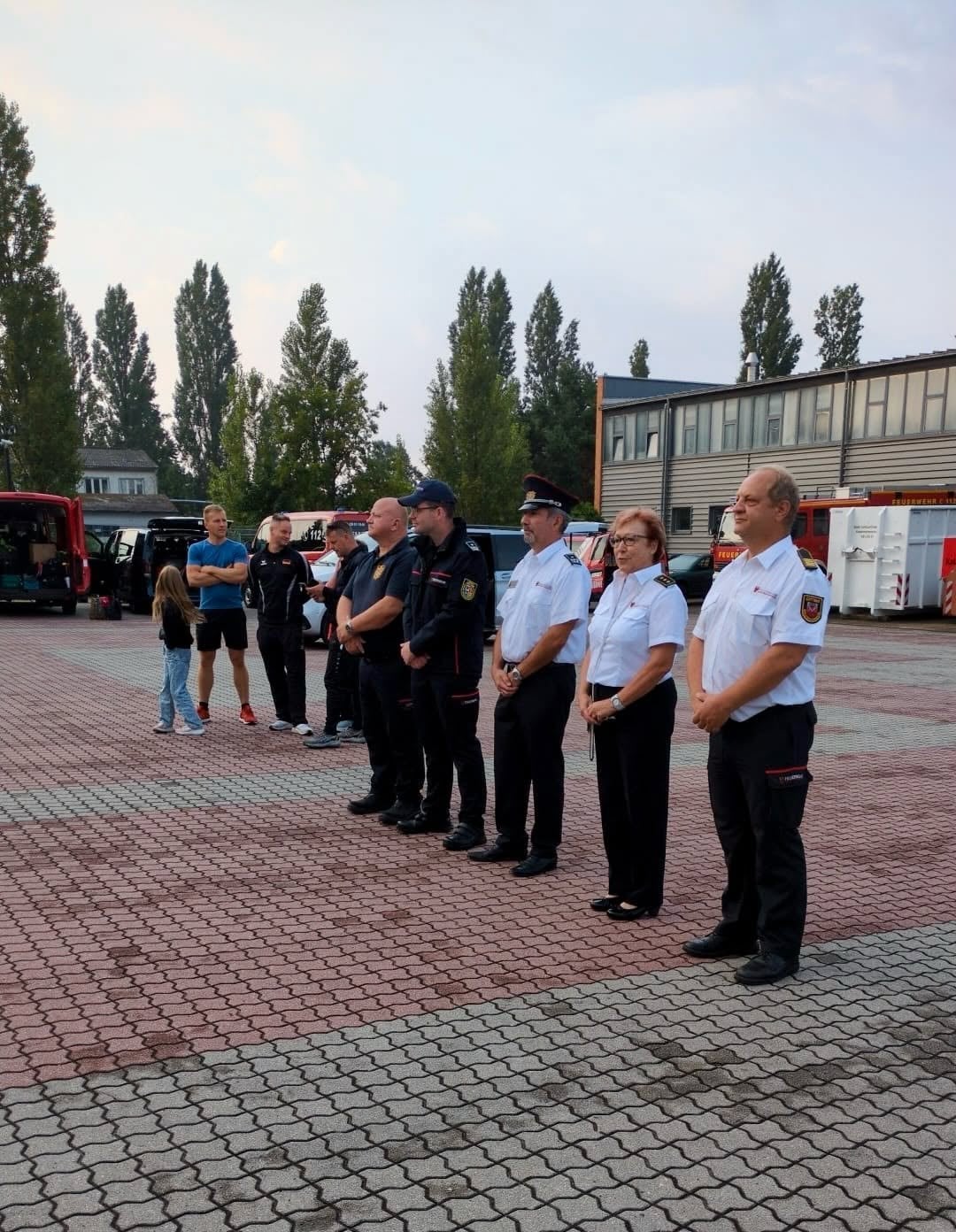 Vertreter der Feuerwehrverbände bei der Verabschiedung zur Europameisterschaft im Feuerwehrsport