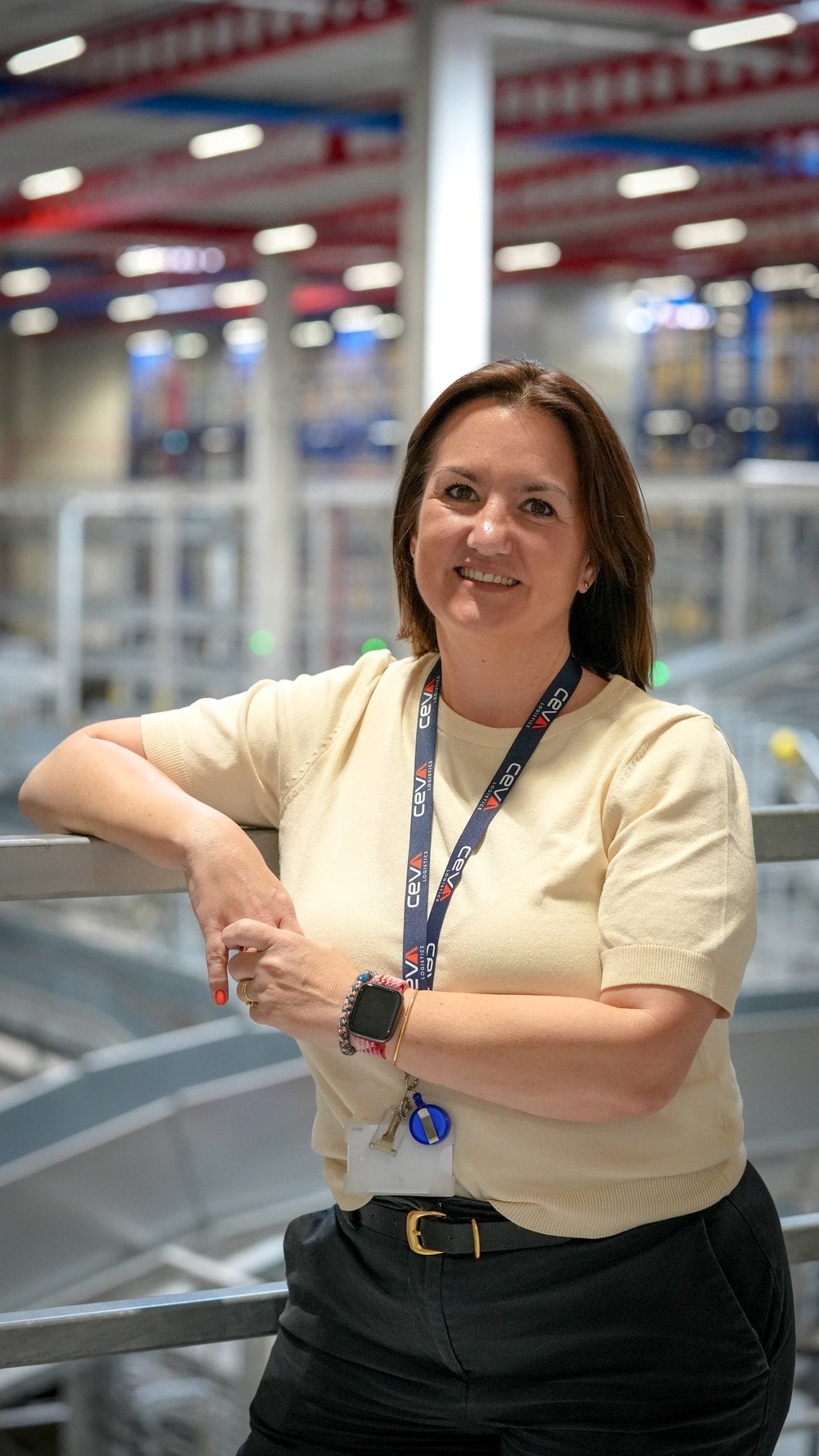 Christina Schröpfer-Lösch von Ceva Logistics im Logistikzentrum Frankfurt (Oder)