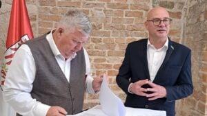 Frankfurt und MOL legen Katasterbehörden zusammen