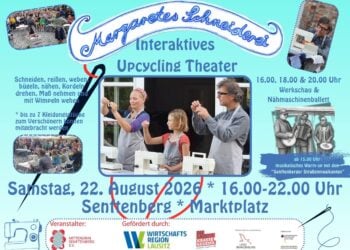 Textiles Theater von Margaretes Schneiderei mit Nähmaschinen unter freiem Himmel