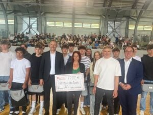 7.700 Euro für die Lausitzer Sportschule Cottbus