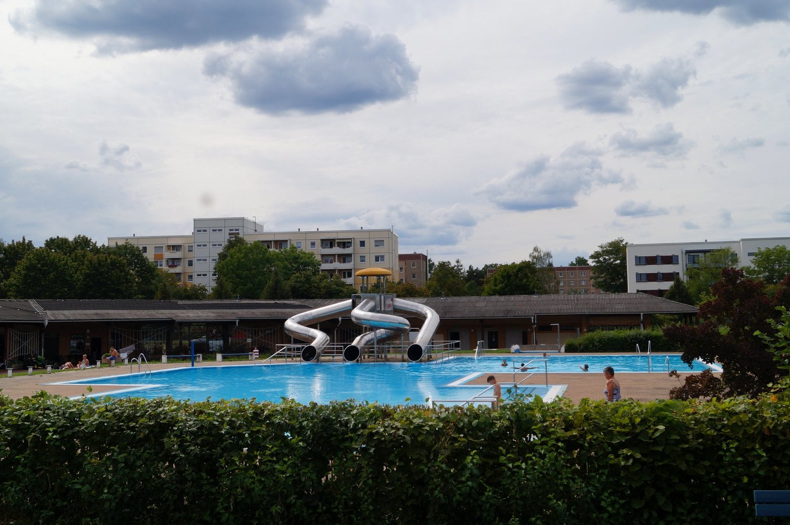 Freibad Großräschen mit Erlebnisbecken und Wasserrutsche