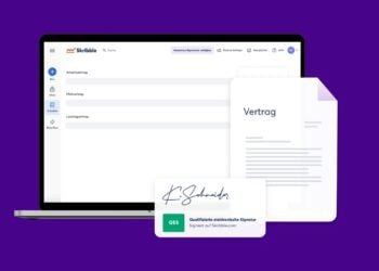 Laptop-Ansicht einer Software fuer elektronische Signaturen mit Vertragsdokument und qualifizierter Signatur