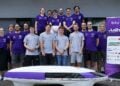 Das studentische Team Lausitz Dynamics der BTU Cottbus-Senftenberg mit seinem Energiesparmobil HydroRaycer. (Foto: Angelina Franke)