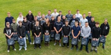 Gruppenbild der neuen Auszubildenden der Lausitzer Wasser GmbH