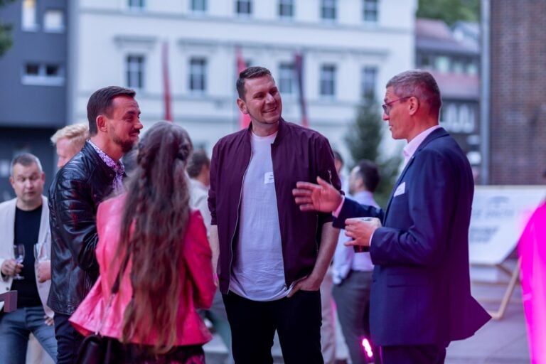 Gäste der „Beats & Business“-Party im Cottbuser Dieselkraftwerk