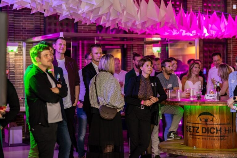 Gäste der „Beats & Business“-Party im Cottbuser Dieselkraftwerk