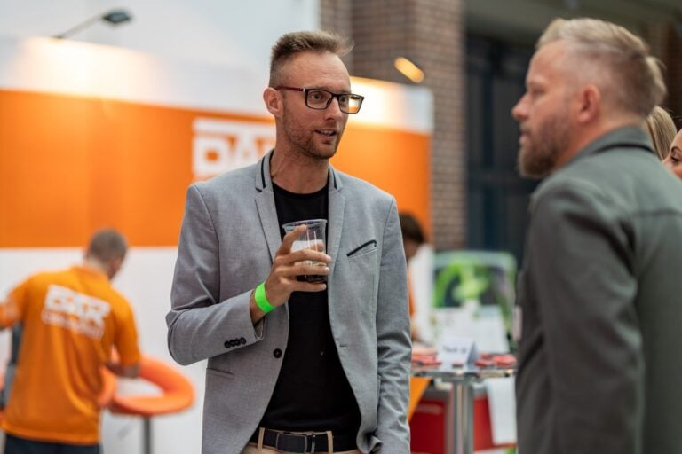 Gäste der „Beats & Business“-Party im Cottbuser Dieselkraftwerk