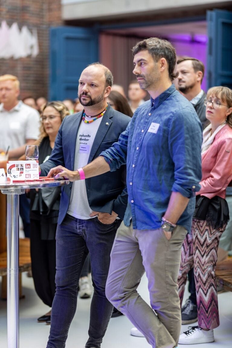 Gäste der „Beats & Business“-Party im Cottbuser Dieselkraftwerk