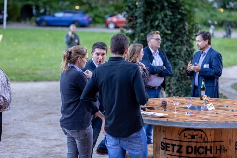 Gäste der „Beats & Business“-Party im Cottbuser Dieselkraftwerk