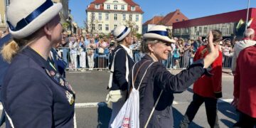 Festumzug zum Weinfest in Zielona Góra mit Cottbuser Karnevalsvereinen
