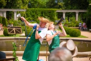 Letzter Rosengartensonntag in Forst mit Ernte und Tango