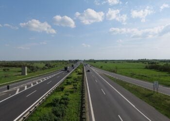 Autobahn A13 bei Ragow mit beiden Fahrbahnen