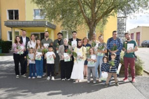 Einbürgerung in Herzberg: Elbe-Elster begrüßt 18 neue Staatsbürger