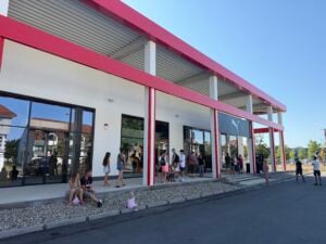 Flash Sale & verkaufsoffener Sonntag in den Outlets Schwarzheide