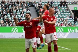 Von 0:3 auf 4:4: Energie Cottbus feiert irres Comeback in Wolfsburg