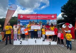 eG Wohnen Schülertriathlon begeisterte rund 350 Kinder in Cottbus