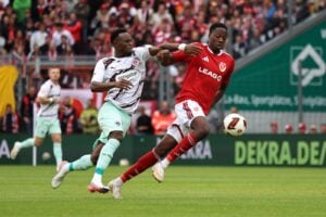 Ein Punkt in Überzahl. Energie Cottbus spielt 1:1 gegen St. Pauli