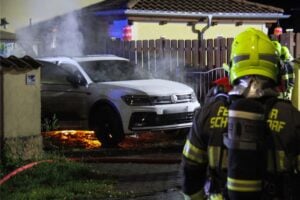 Ermittlungen nach Autobrand in Schulzendorf