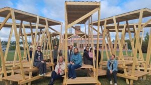 Baufestival in Senftenberg bringt erste Sitzelemente für Jugendtreff