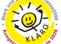 Gelbes KLARO-Siegel mit Strichmännchen und der Aufschrift Stark und gesund mit Klasse2000, Ausgezeichnete Schule 2026