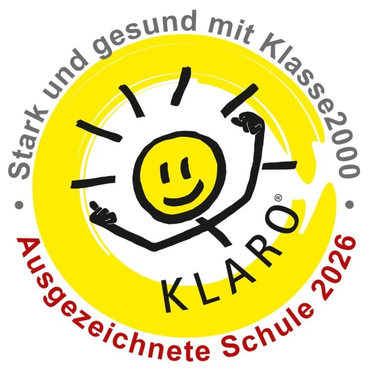 Gelbes KLARO-Siegel mit Strichmännchen und der Aufschrift Stark und gesund mit Klasse2000, Ausgezeichnete Schule 2026
