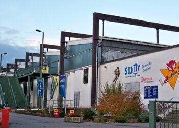 Das Eisstadion in Weißwasser von außen
