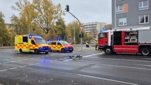 Unfall in Cottbus-Sandow: Verletzte Person ins Krankenhaus gebracht
