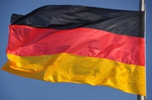 Anordnung: Brandenburger Innenministerium zeigt jetzt dauerhaft Flagge